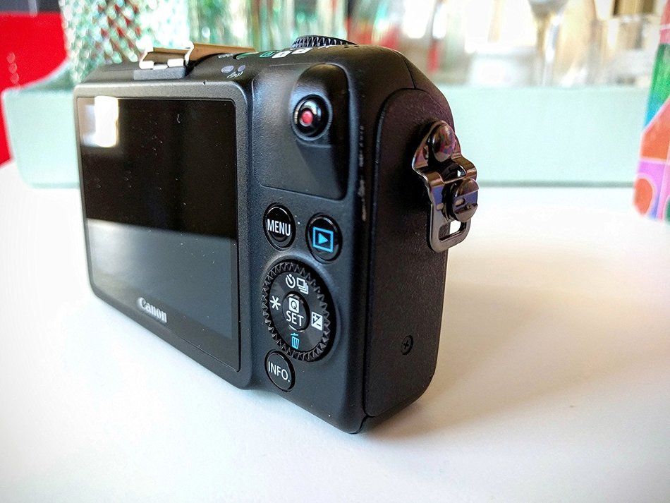Canon EOS M2 Mark II 18.0 MP Digital Camera (Black) Body Only - International Version (No Warranty) N15