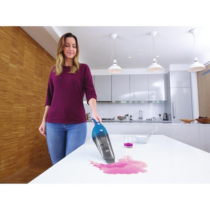 Black & Decker Black+Decker Hnv215Bw52 Compact Cordless Lithium Wet/Dry Hand Vacuum 1.5Ah N4