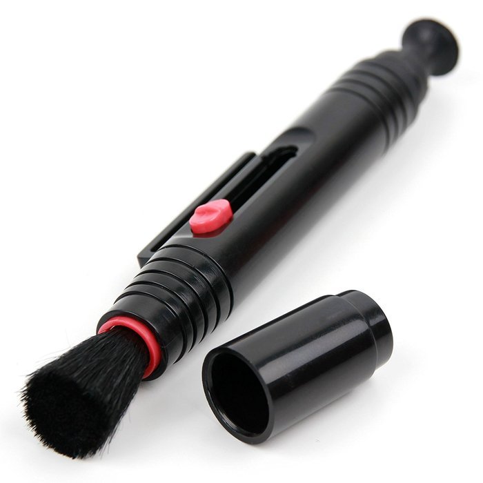 DURAGADGET High Quality Anti-Static Lens Brush Pen For Canon IXUS 310 HS, 260HS, 230HS, 125 HS, PowerShot S100... N3