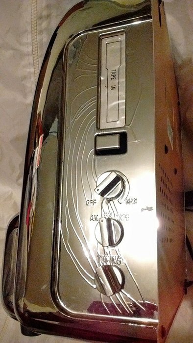 Thomas Collectors Edition AM/FM Radio Cassette Player Model CR-9th N3