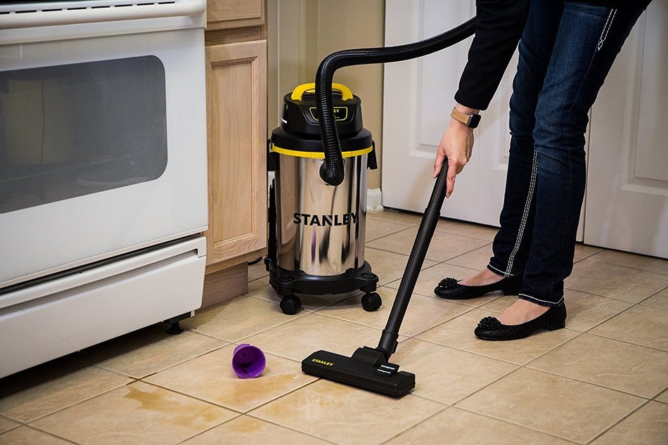 Stanley Wet/Dry Vacuum, 5 Gallon, 4 Horsepower, Stainless Steel Tank N17