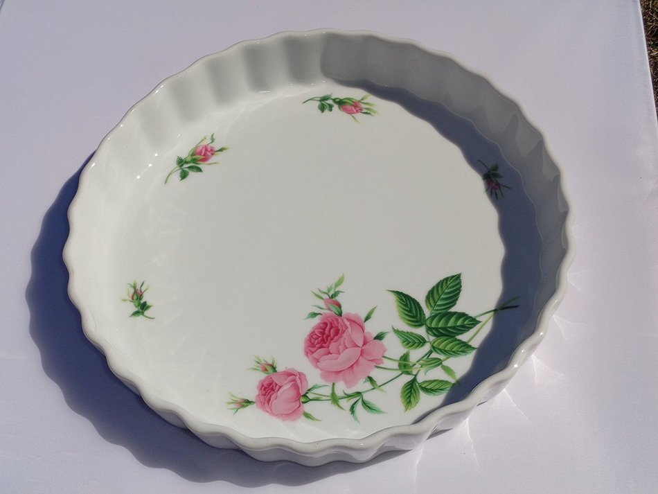Christineholm Ceramic Quiche Dish/Pink Roses