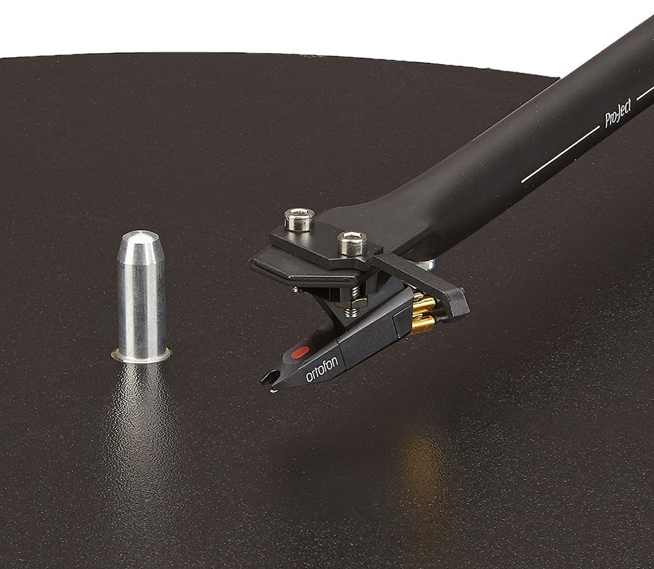 Pro-Ject Essentail II Turntable - Matte Red N27