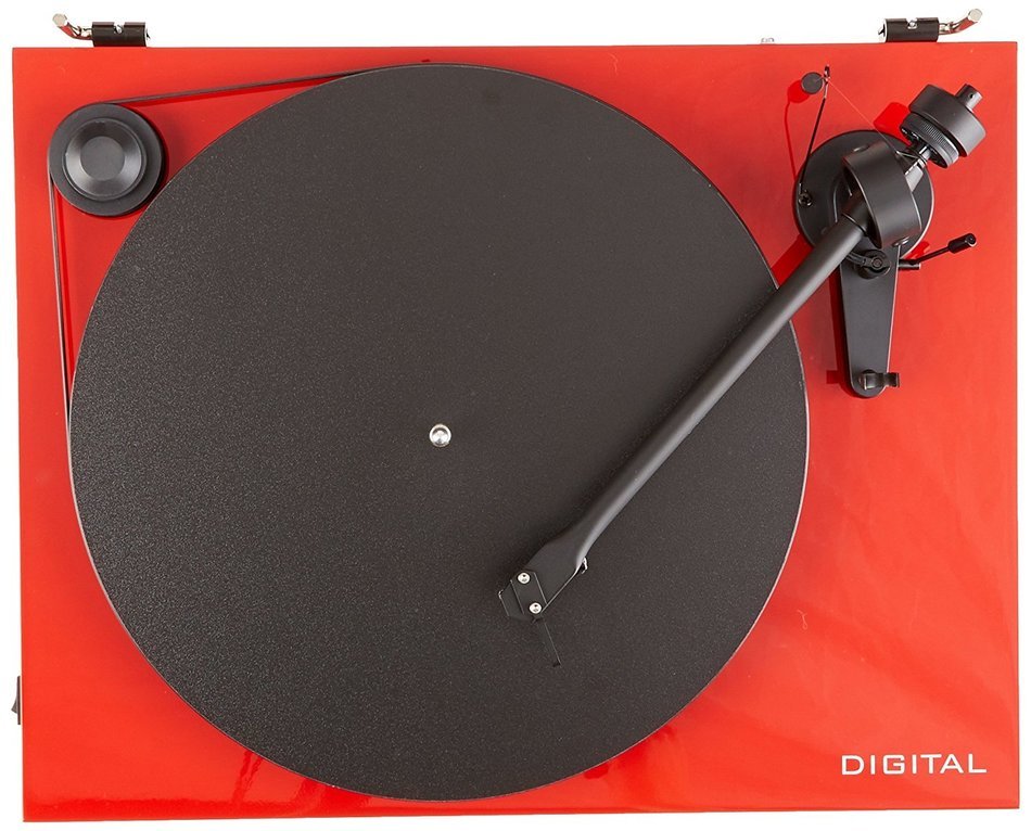 Pro-Ject Essentail II Turntable - Matte Red N31