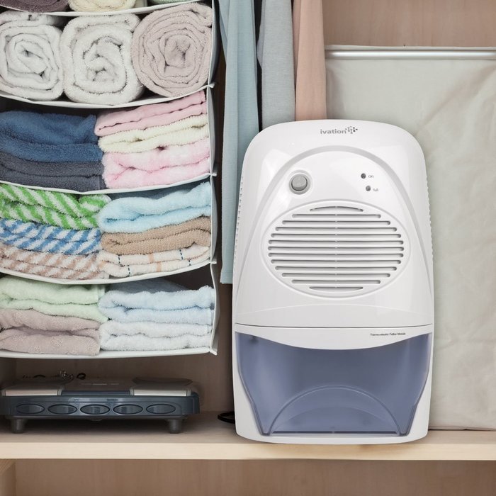 Ivation GDM36 Powerful Mid-Size Thermo-Electric Dehumidifier - Quietly Gathers Up to 20oz. of Water per Day -... N4