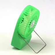 Innobay&reg; Mini Handy Portable Rechargeable Fan Operated by Built-in Lithium Battery, 7 blades, 4 Speeds of Air... N37