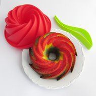 chef habitu&eacute;- Deluxe Set of Silicone Round Bundt Cake Pans in 2 Designs Baking Mold Sets - Includes Red Silicone... N2