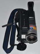 Sony CCD-TRV68 Hi8 Camcorder (Discontinued by Manufacturer) N4