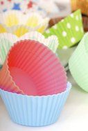 Ideal Me Silicone Baking &amp; Soap Mold Cups &amp; Cupcake Liners - Set of 12 N2