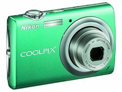 Nikon Coolpix S220 10MP Digital Camera with 3x Optical Zoom and 2.5 inch LCD (Graphite Black) N3