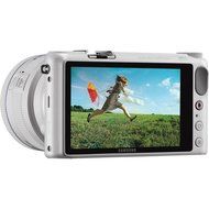 Samsung NX2000 Mirrorless Digital Camera with 20-50mm f/3.5-5.6 Lens (White) N5