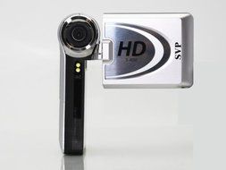 SVP T400-Silver 1280x720p True HD Camcorder with 2.4 LCD (SVP 16GB SDHC Memory Card Included)" N6