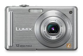 Panasonic Lumix DMC-FS25 12MP Digital Camera with 5x MEGA Optical Image Stabilized Zoom and 3 inch LCD (Silver)