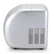 Della Portable High Capacity Household Ice Maker w/LCD Display Yield Up To 26 Pounds of Ice Daily- 3 Cube Sizes... N3