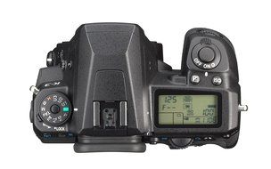 Pentax K-3 lens kit w/ 18-135mm WR 24MP SLR Camera with 3.2-Inch TFT LCD and 18-135mm WR f 3.5-5.6 (Black) N6