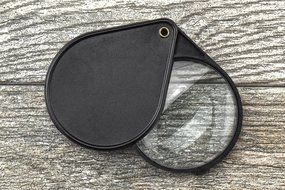SE MH7017B Folding Pocket Magnifier, 2 1/2", Black N2