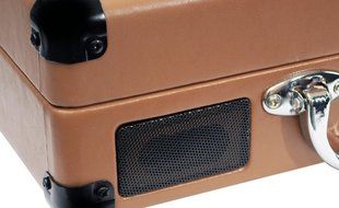 PYLE PVTT2UGR Retro Belt-Drive Turntable with USB-to-PC Connection with Built-In Rechargeable Battery (Gray) N13