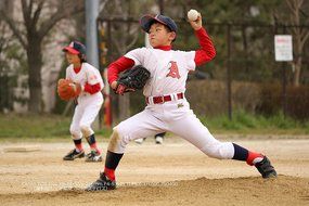 Canon SSLR Camera EOS Kiss X8i with EF-S 18-55mm and EF-S 55-250mm - International Version (No Warranty) N12