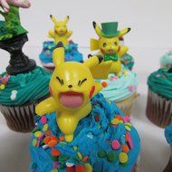 POKEMON GO 14 Piece Birthday CUPCAKE Topper Featuring Random Pokemon Figures, Poke Balls, and More N2