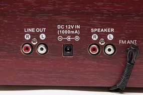 TechPlay ODC174WD SP, 3 speed turntable W/Cassette Player, Radio with presets, AUX in, RCA out, USB SD MP3 Encoding... N5