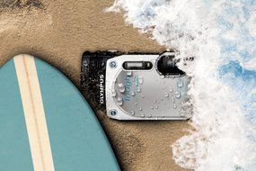 Olympus TG-870 Tough Waterproof Digital Camera (White) - International Version N9