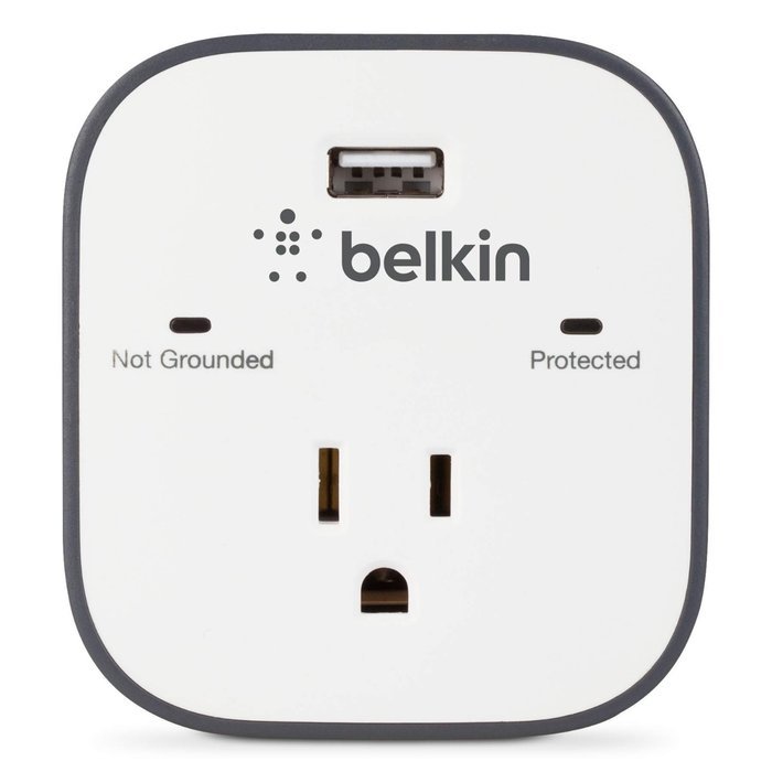 Belkin 1-Outlet Surge Protector with USB Port (2.1 AMP / 10 Watt), BSV101bgCW N3