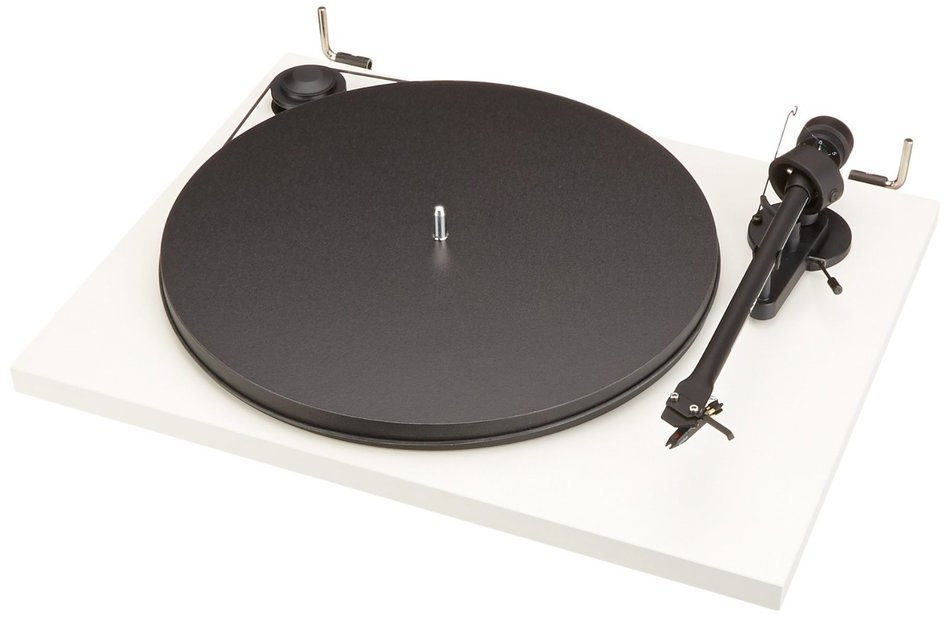 Pro-Ject Essentail II Turntable - Matte Red N43