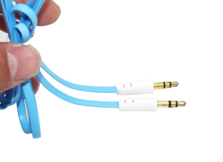 10 Pack of Flat 3.5mm Male to Male Car Stereo Jack AUX Cable for iPhone 4 4S 5 5S 6, Samsung Galaxy S3 S4 S5 Active...