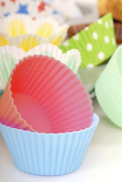 Ideal Me Silicone Baking & Soap Mold Cups & Cupcake Liners - Set of 12 N2