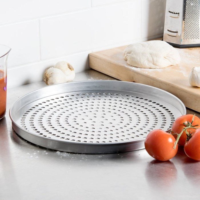 American Metalcraft A4015SP 15" x 1" Super Perforated Standard Weight Aluminum Straight Sided Pizza Pan