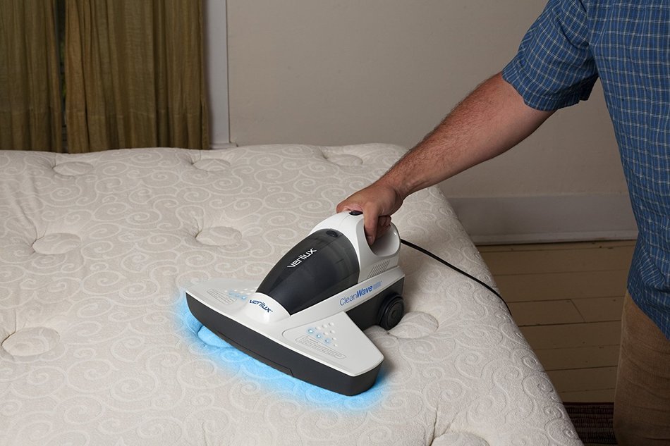 Verilux CleanWave Sanitizing Portable Vacuum, White