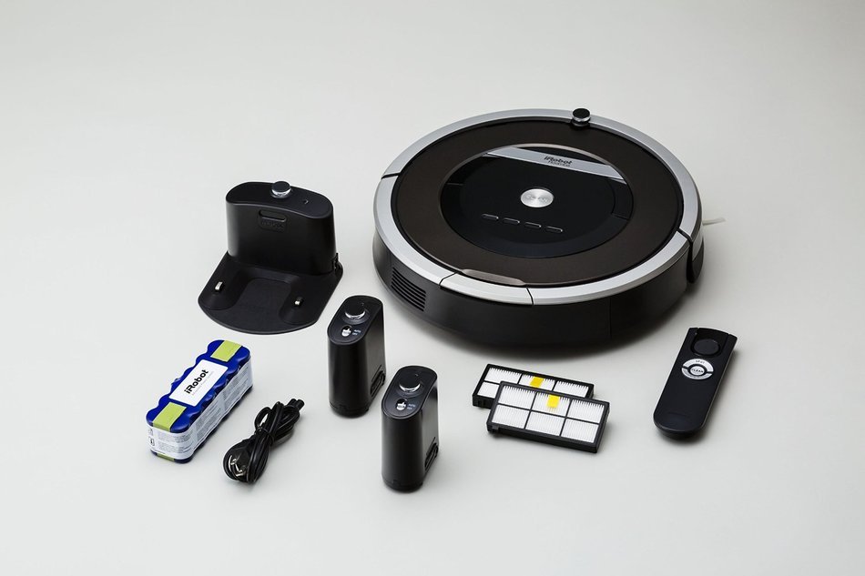 iRobot Roomba R870060 Vacuum Cleaning Robot, Black N7