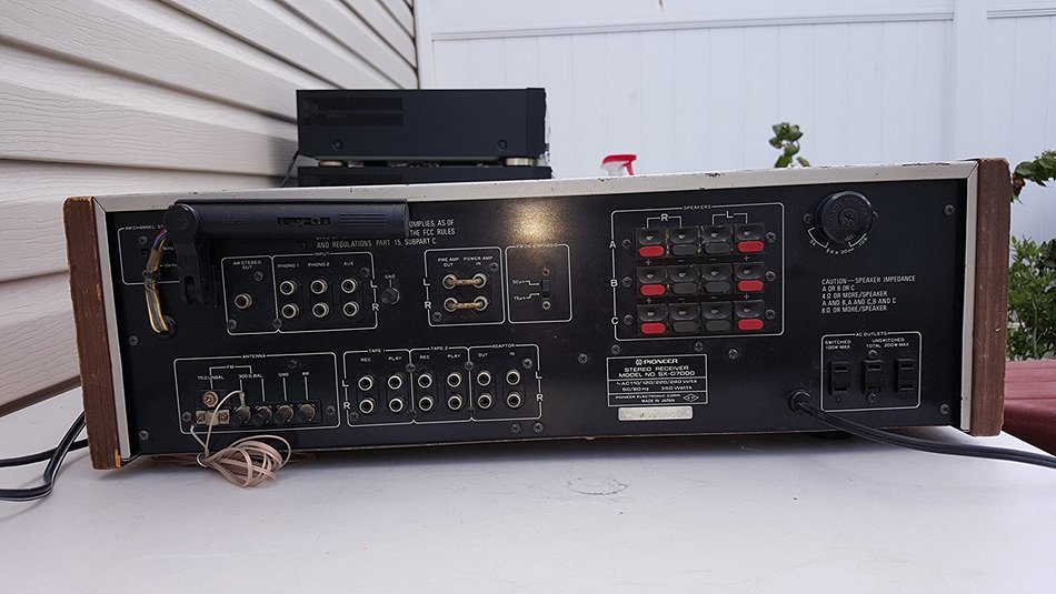 PIONEER SX-D7000 QUARTZ SYNTHESIZED RECEIVER VINTAGE (1980) 120WPC INTO 8OHMS