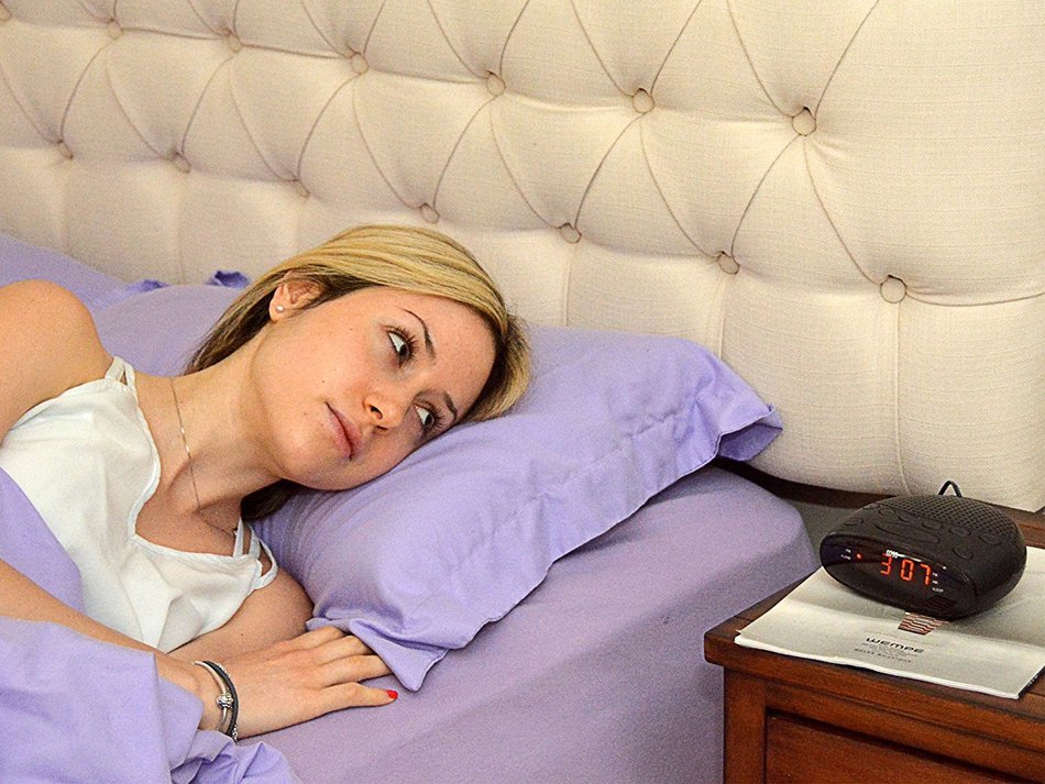 GOSO Digital Alarm Clock Radio with LED Display and Sleep, Snooze Functions N2