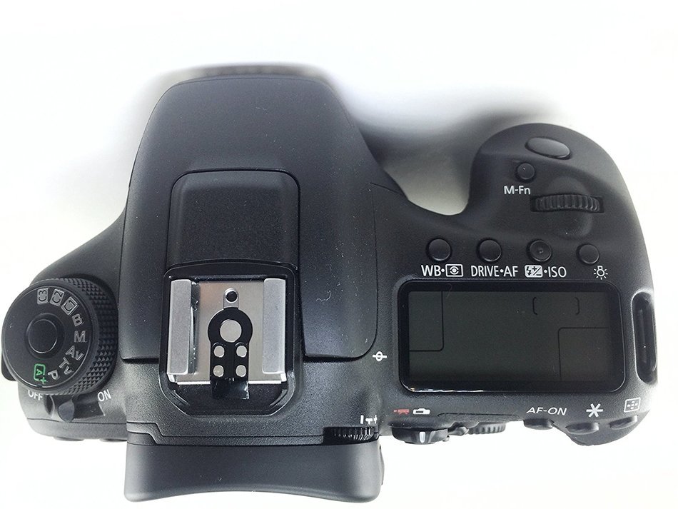 Canon EOS 7D Mark II Digital SLR Camera with 18-135mm IS STM Lens International Version (No warranty) N9