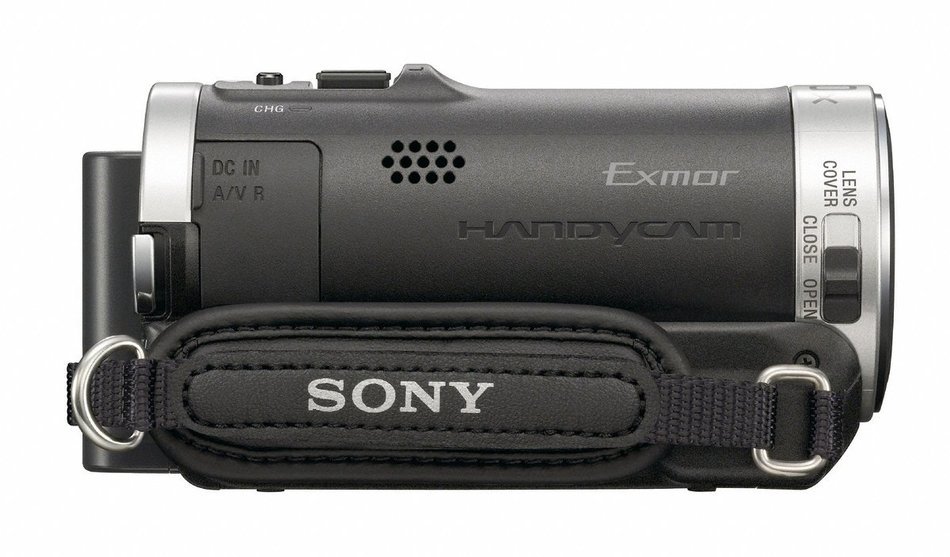 Sony HDR-CX100 AVCHD HD Camcorder with Smile Shutter & 10x Optical Zoom (Black) (Discontinued by Manufacturer) N13
