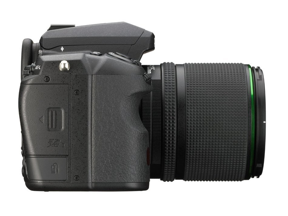 Pentax K-3 lens kit w/ 18-135mm WR 24MP SLR Camera with 3.2-Inch TFT LCD and 18-135mm WR f 3.5-5.6 (Black) N15