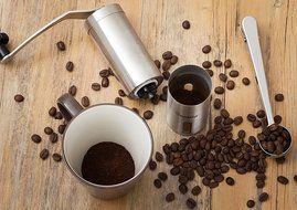 Manual Coffee Grinder with Travel Pouch, Spoon and Cleaning Brush | Ceramic Conical Burr for Precision Brewing... N9