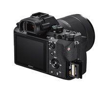 Sony Alpha a7II Mirrorless Digital Camera (Body Only) With Battery Grip N10