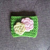 Crochet Coffee Sleeve - Green with Flower Appliques N2