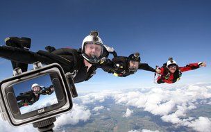 Pyle PSCHD30WT Mini High-Definition Sports Action Wide-Angle HD Camera &amp; Camcorder, 720p, SD Card Slot, Touchscreen... N14