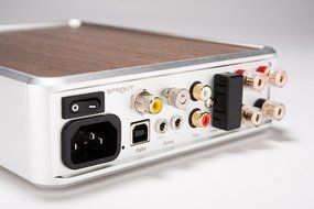 PS Audio Sprout Complete Hifi Home DAC Amp, High End Audio from Vinyl, Analog, Digital (Walnut)