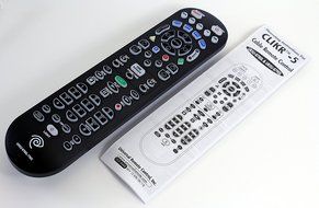 CLIKR-5 Time Warner Cable Remote Control UR5U-8780L N2