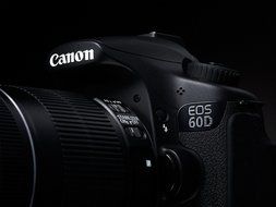 Canon EOS 60D 18 MP CMOS Digital SLR Camera with EF-S 18-200mm f/3.5-5.6 IS Lens (discontinued by manufacturer) N18