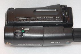 Sony CCD-TR64 Video8 8mm Camcorder with 12x Optical Zoom N5