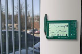 Extech RH520A-240 240V Humidity Plus Temperature Chart Recorder with Detachable Probe N2