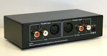 TCC TC-780LC Stereo Line Level Amp / Booster with iPod Jack; BLACK VERSION