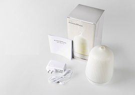 New Arrival Portable design Fashion Car Air Fresheners Ultrasonic Non-Slip Adjustment aroma Humidifier commercial... N5