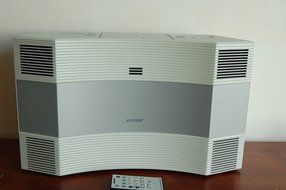 Bose Acoustic Wave Music System II - Platinum White N8