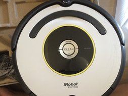 iRobot robot vacuum cleaner Roomba 620